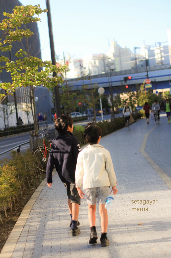 Walk with sonsIMG_5629
